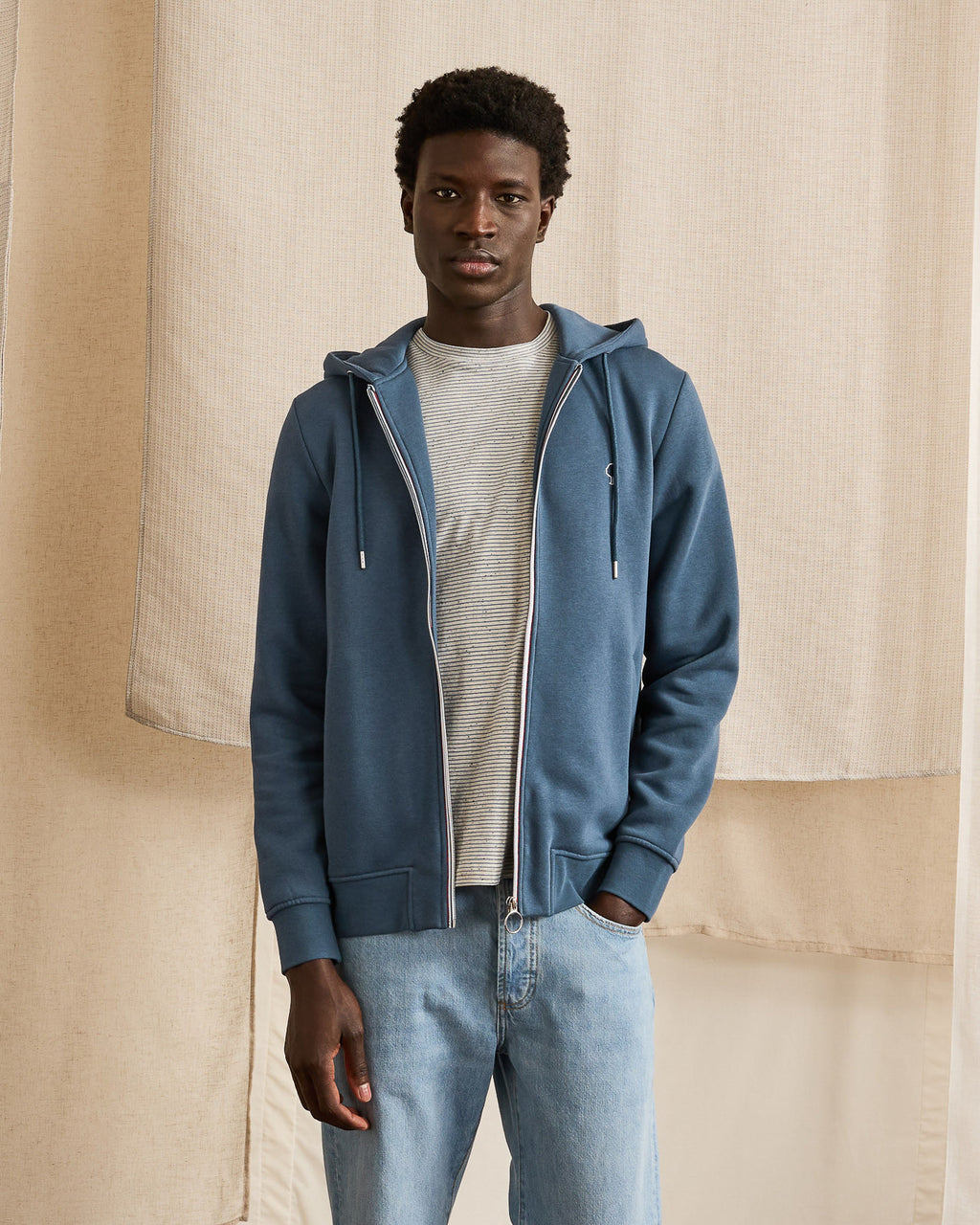 Blue sweatshirt recycled cotton & polyester - MESNIL model