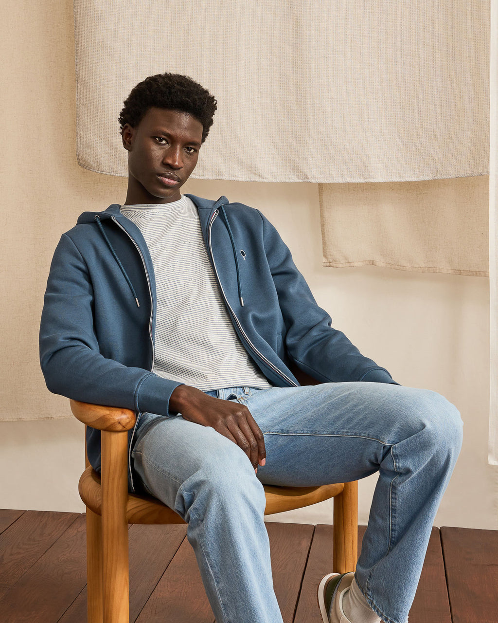 Blue sweatshirt recycled cotton & polyester - MESNIL model