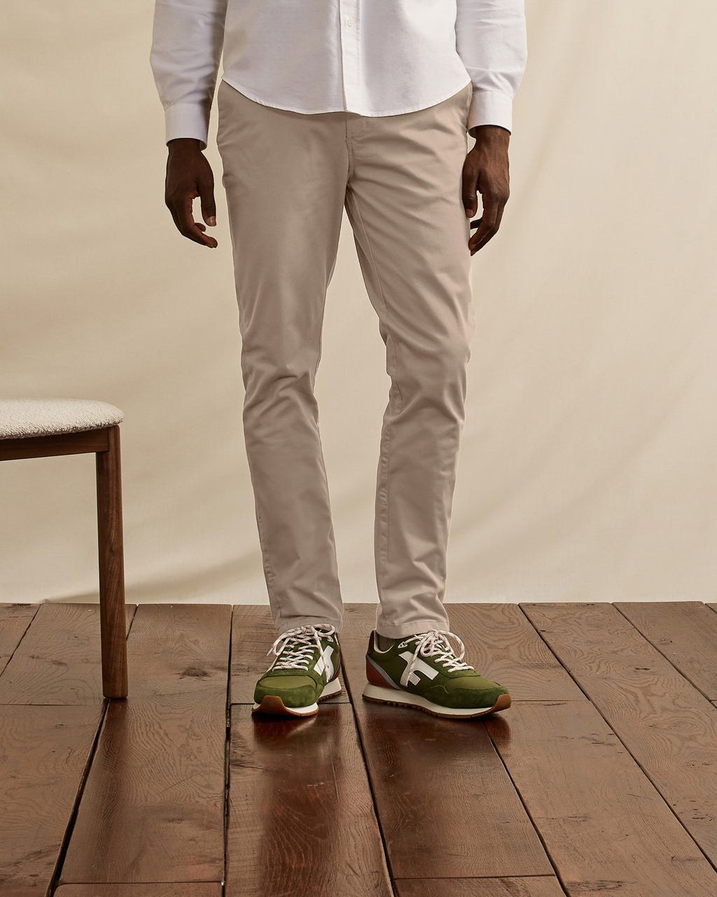 Light beige slim-fit chinos