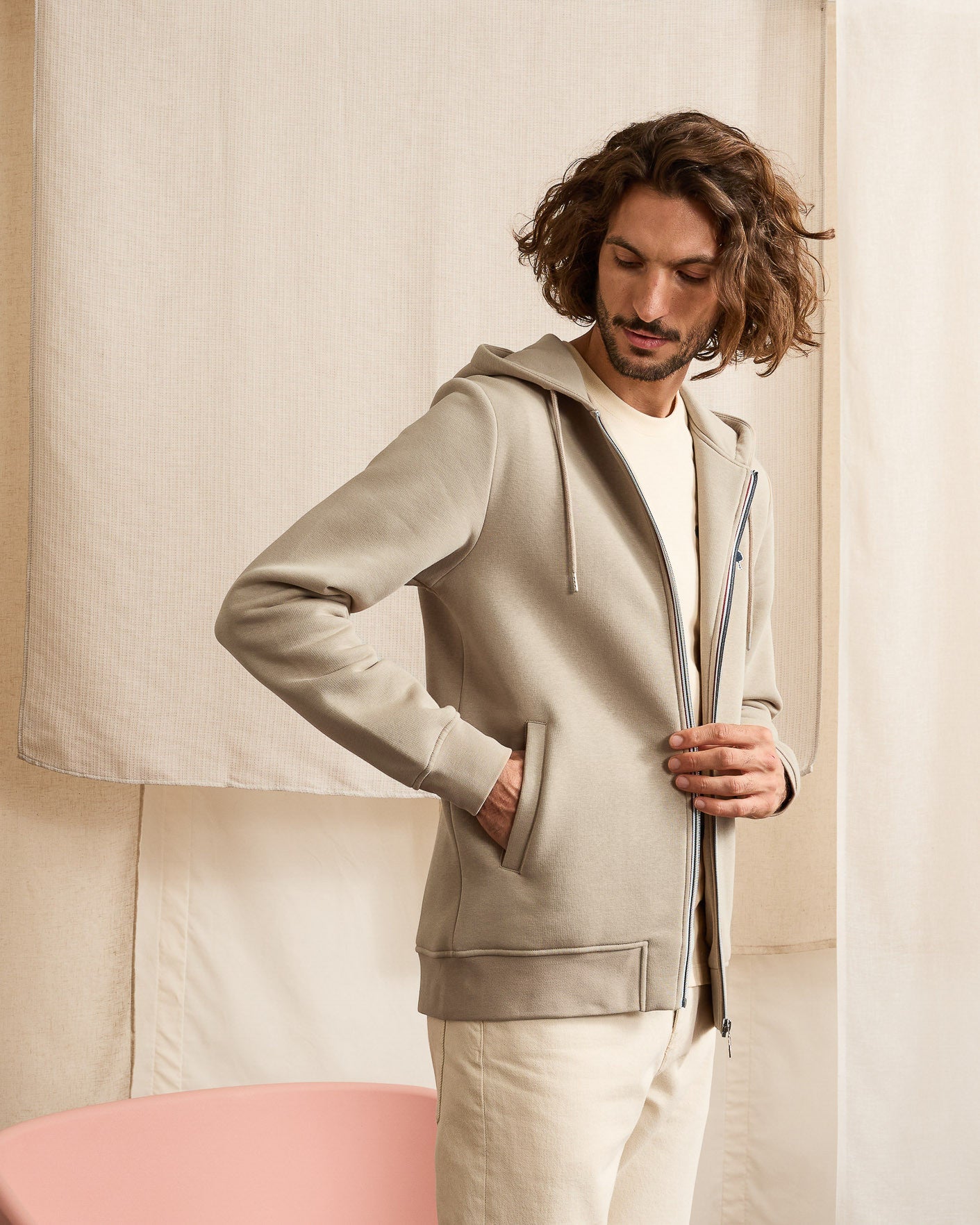 Light beige sweatshirt in recycled cotton & polyester - MESNIL model