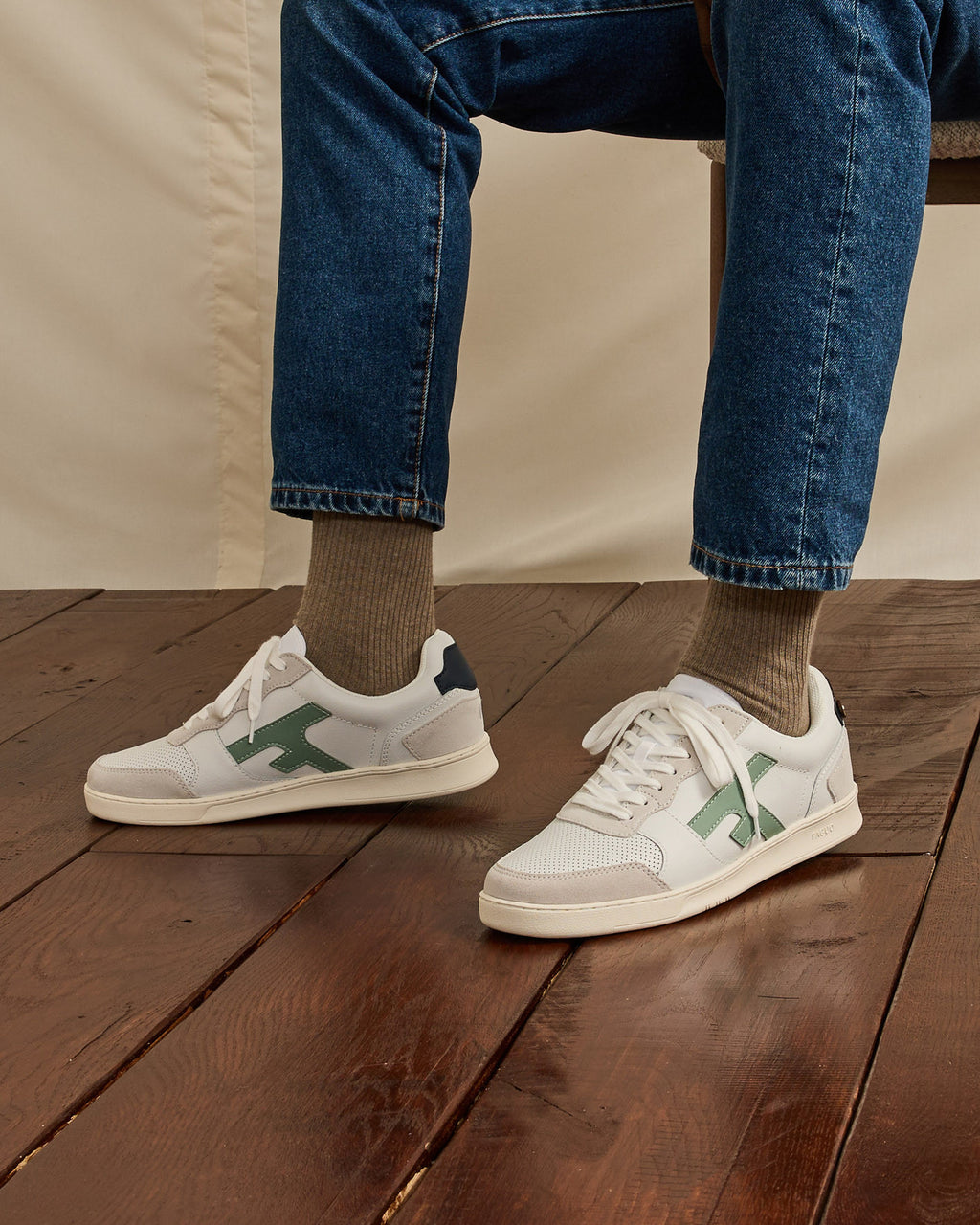 Baskets blanches & bleu marine cuir & cuir suede - modele HAZEL