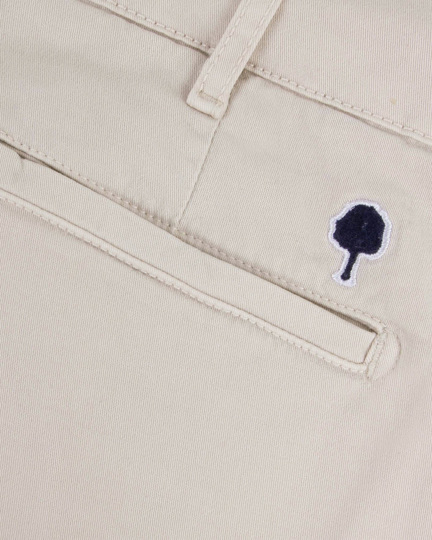 Ecru slim-fit chino