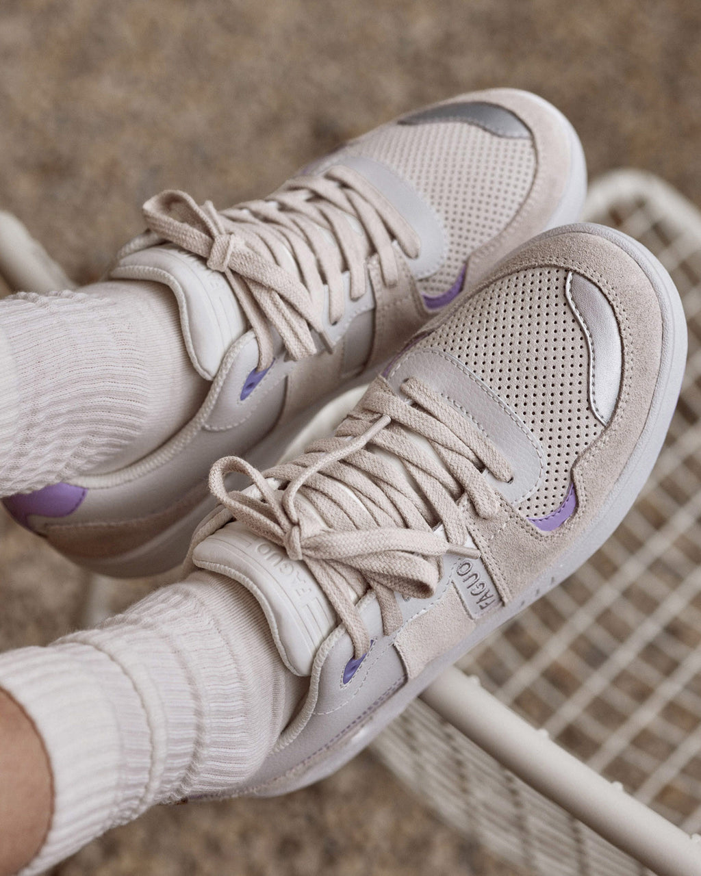 Baskets basses blanches & parme