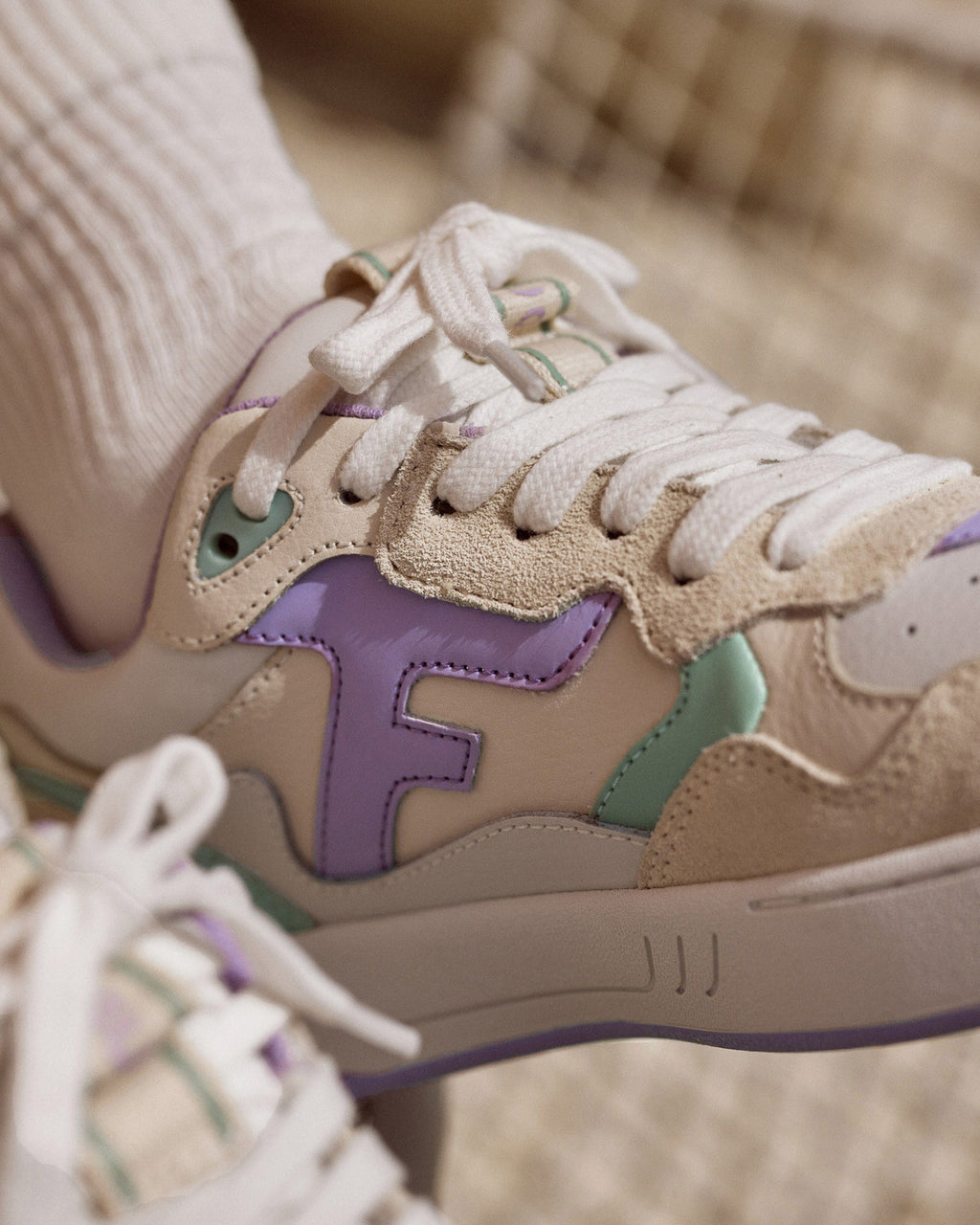 Baskets basses beige & violet clair