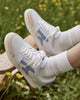 Baskets basses blanches, beiges & bleues