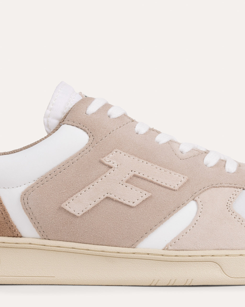 Baskets basses blanches et beiges lab sensas