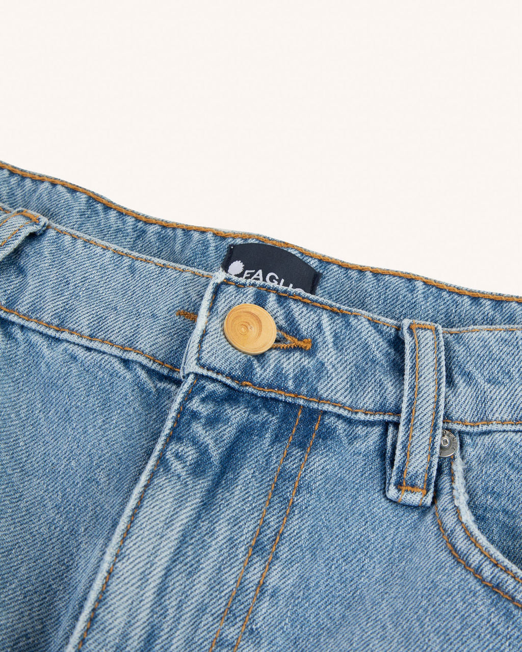 Pantalon denim clair coton dont reycle - modele DENIM TAPERED