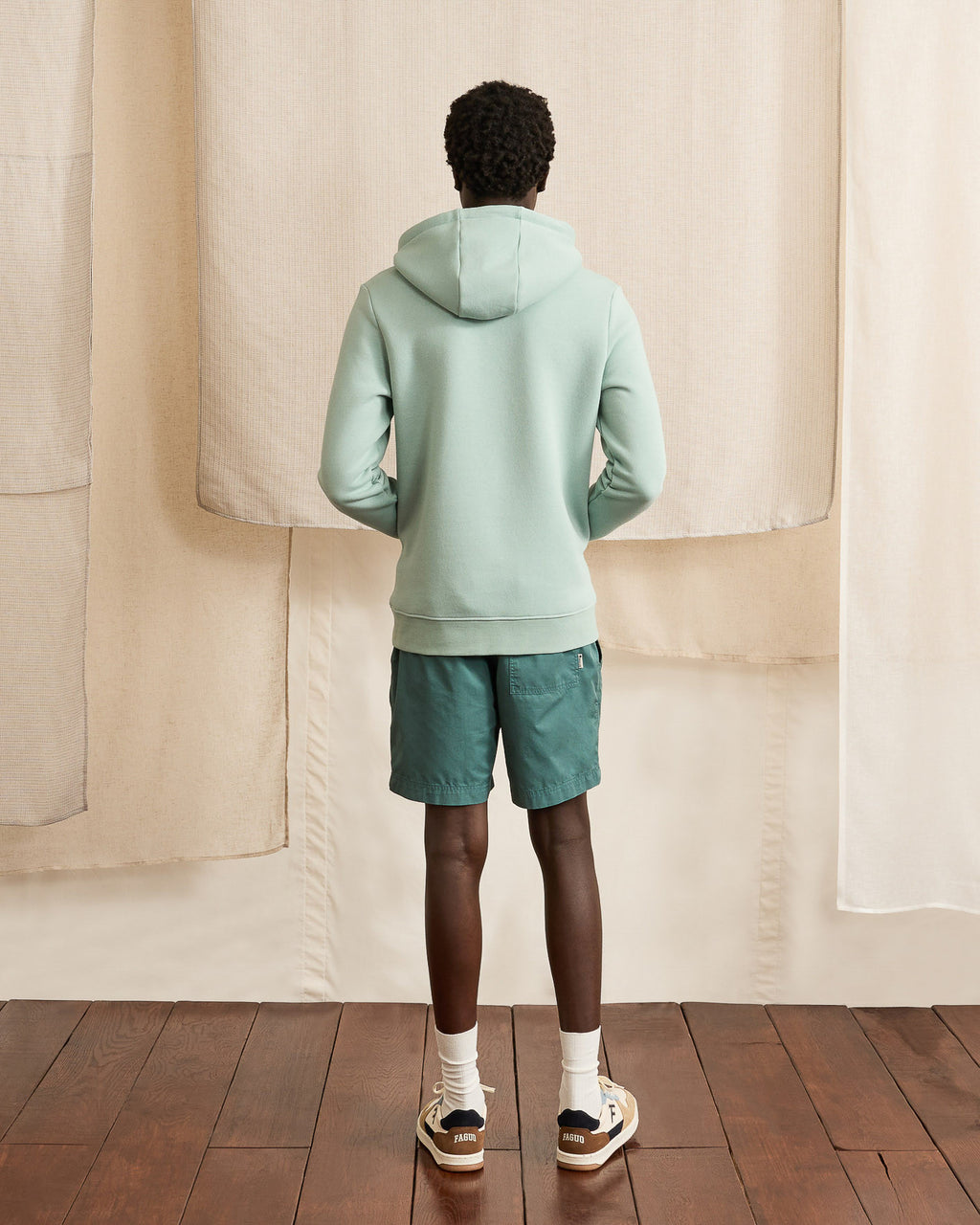 Short vert clair