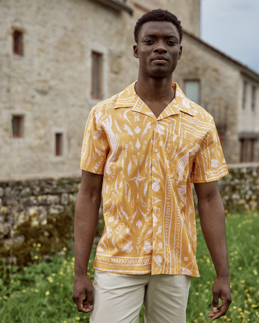 Chemise ocre
