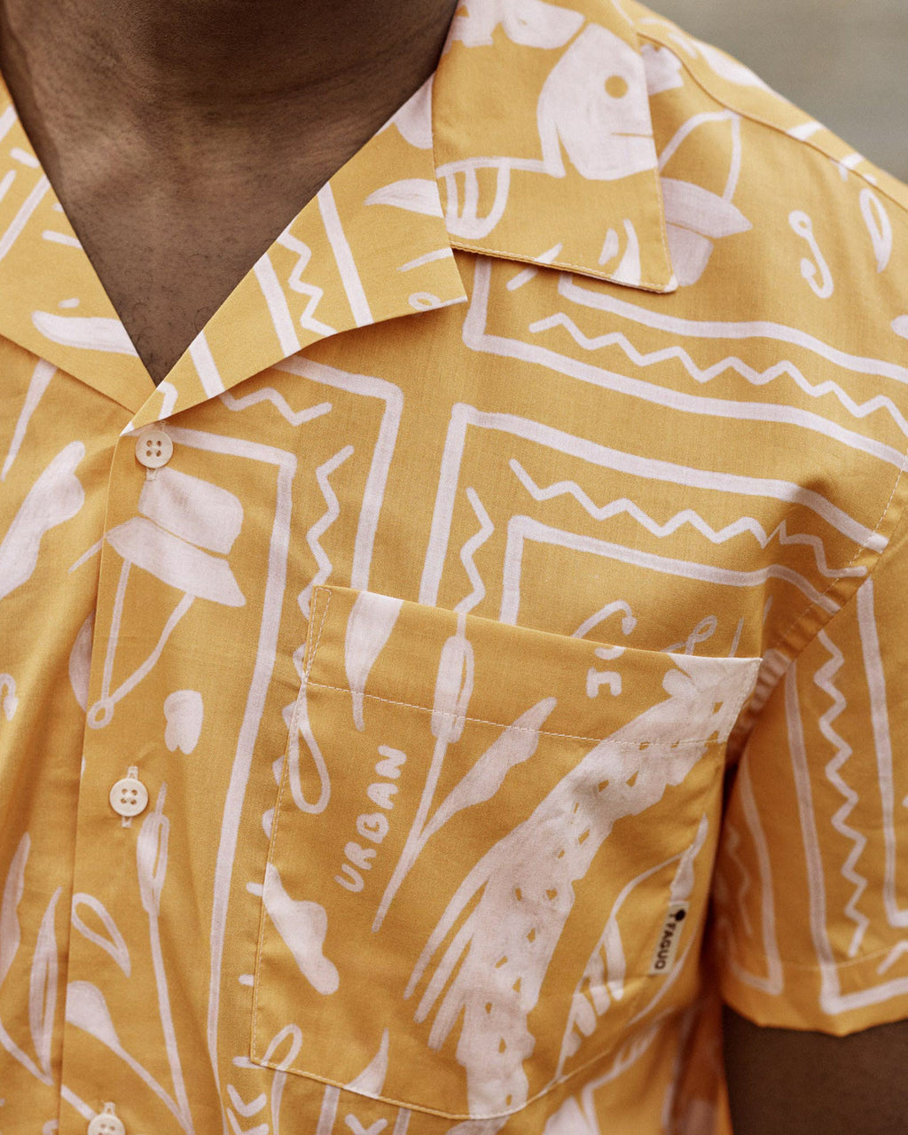 Chemise ocre