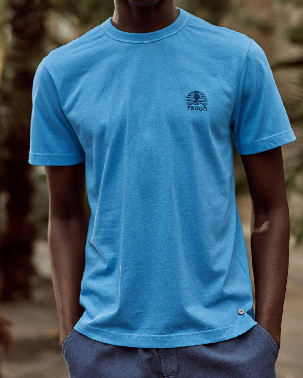 T-shirt bleu azur broderie faguo outdoor