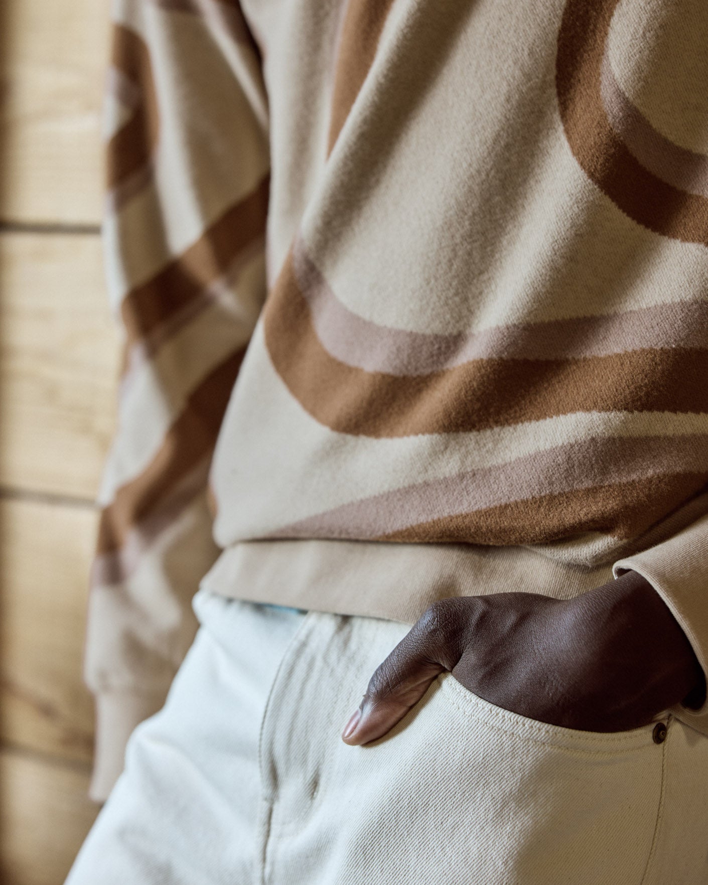 Beige & camel jacquard pattern sweatshirt