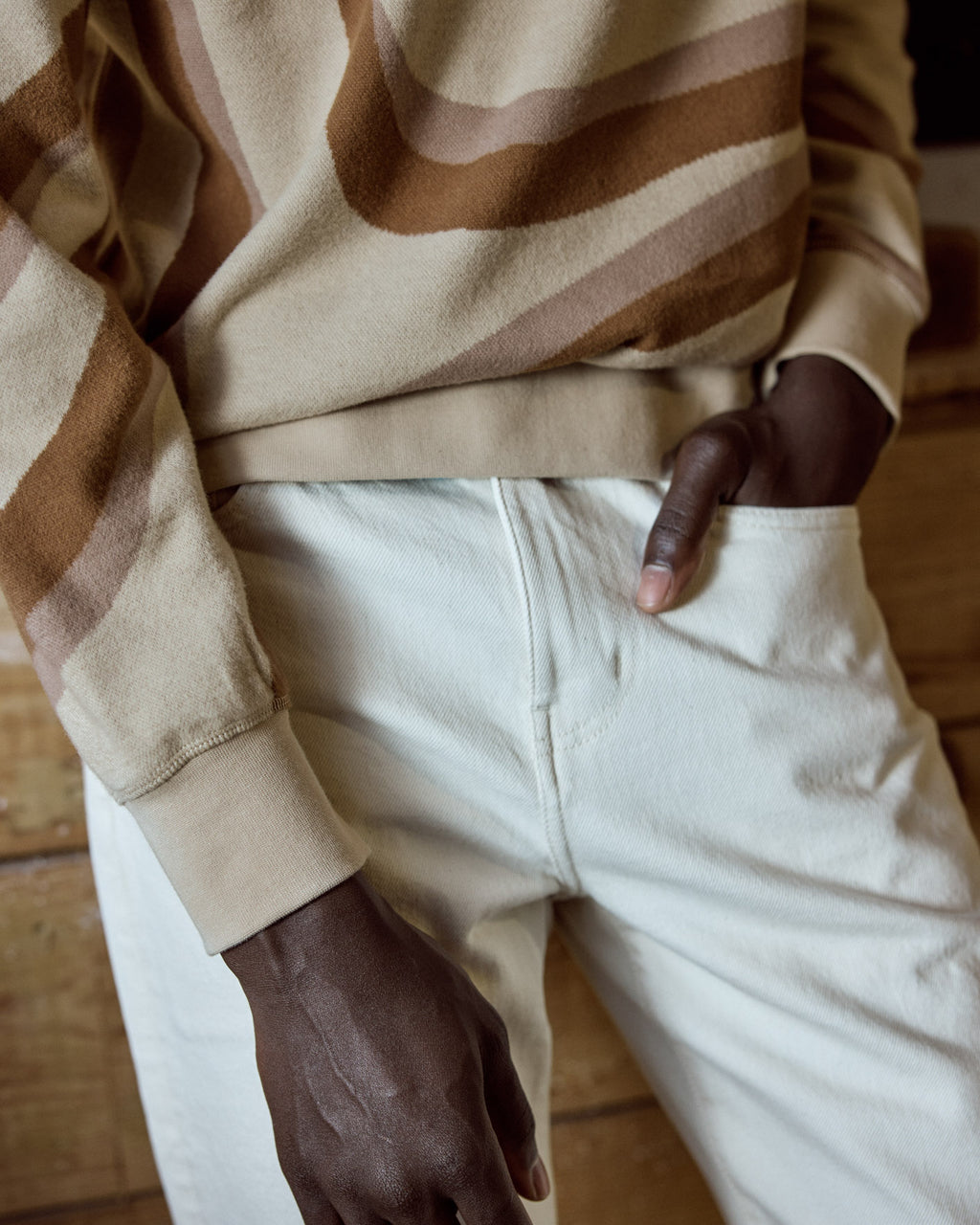Beige & camel jacquard pattern sweatshirt
