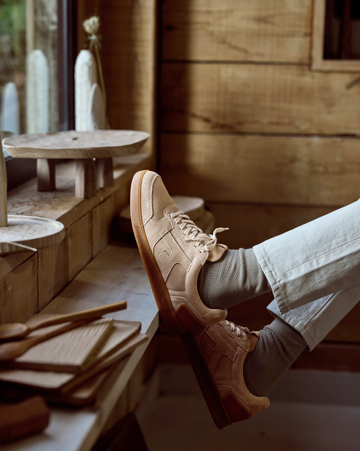 Light beige trainers