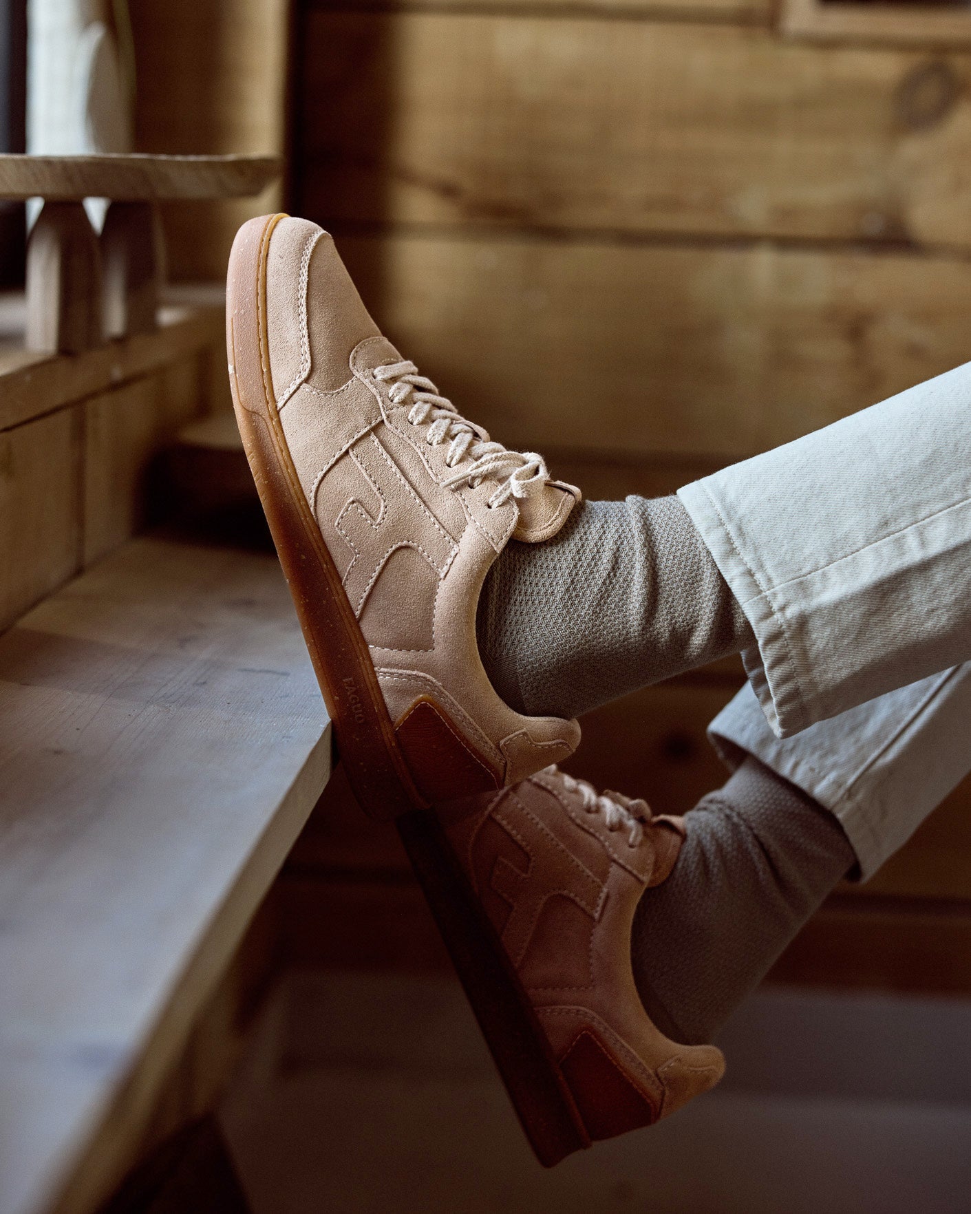 Light beige trainers