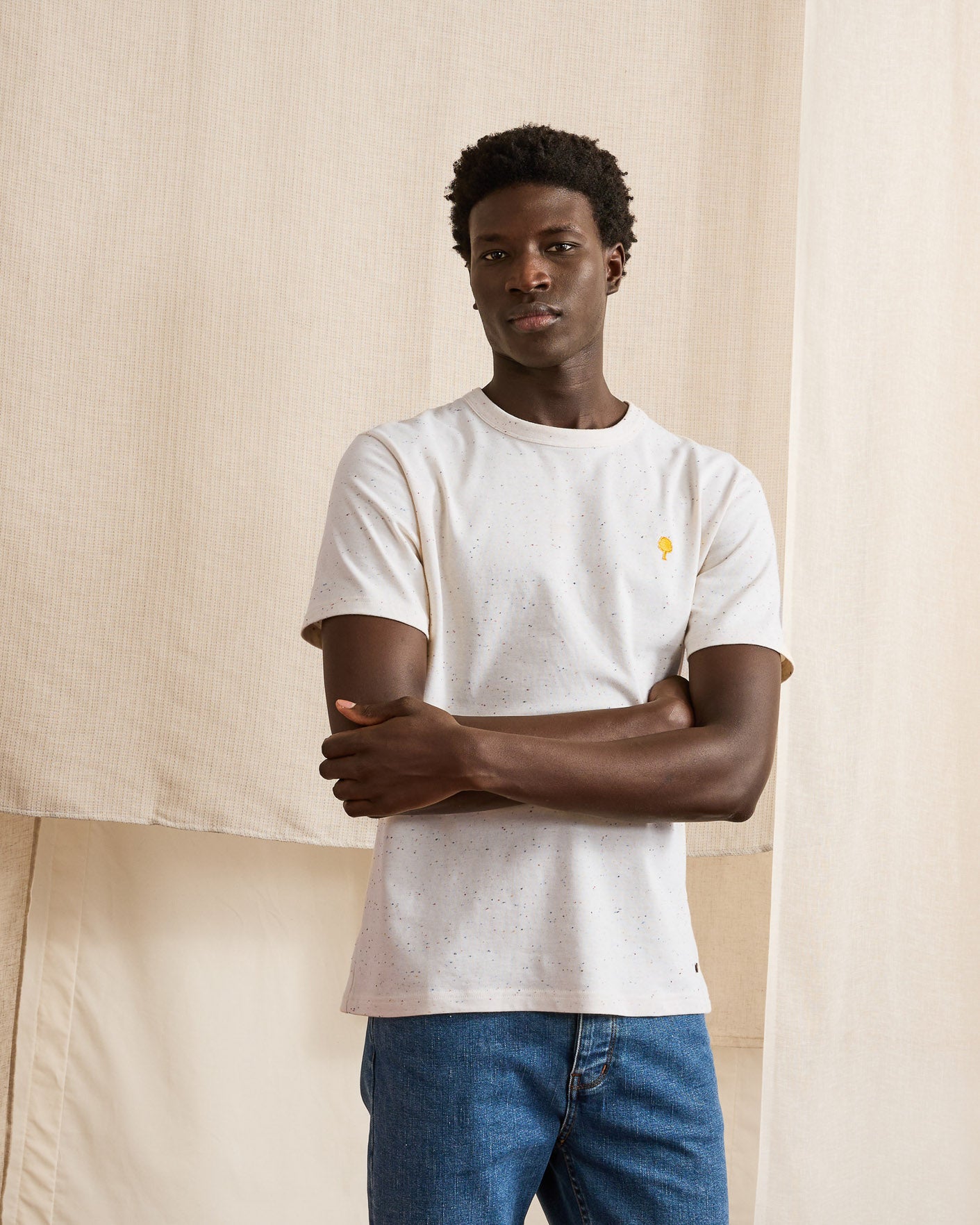 T-shirt écru broderie arbre
