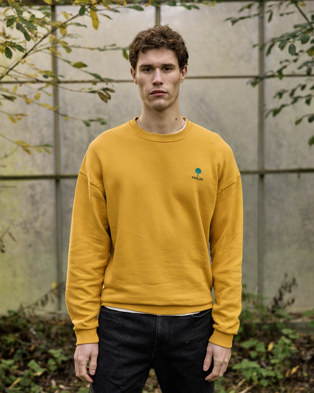 Sweat ocre