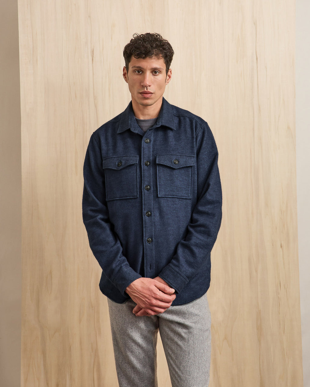 Chemise bleu marine poches poitrine