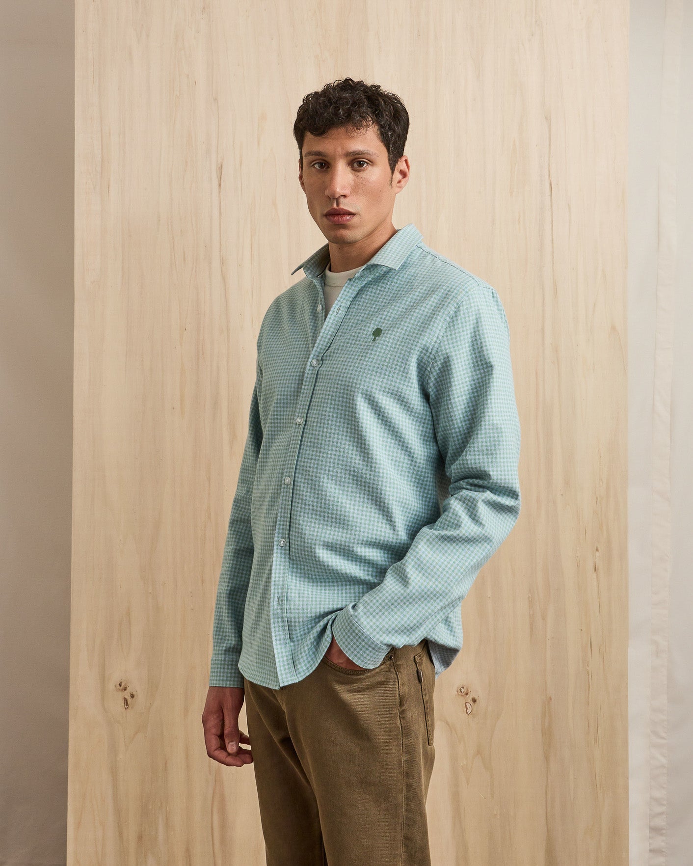 Green & light blue tree embroidery shirt