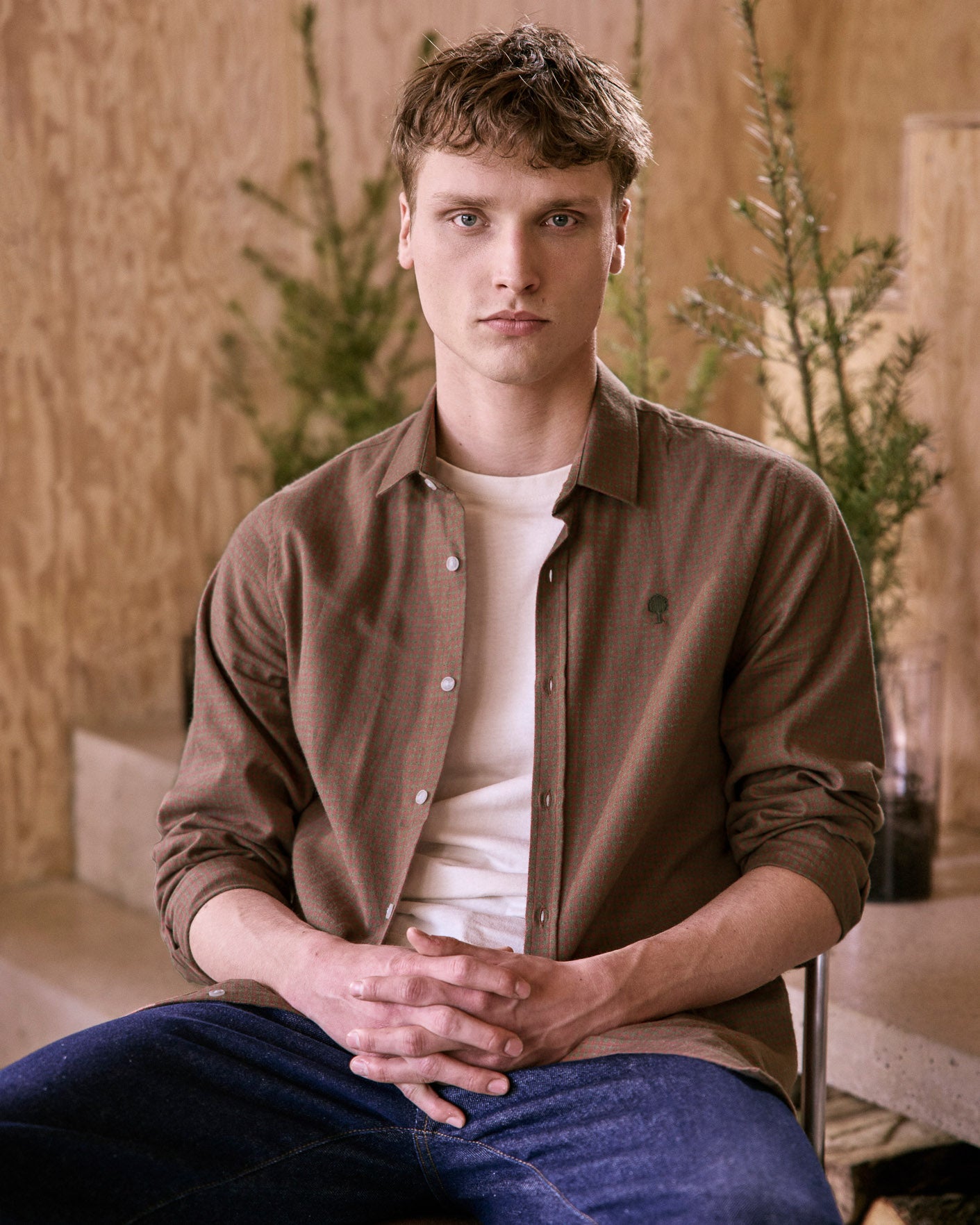 Khaki & pink tree embroidery shirt