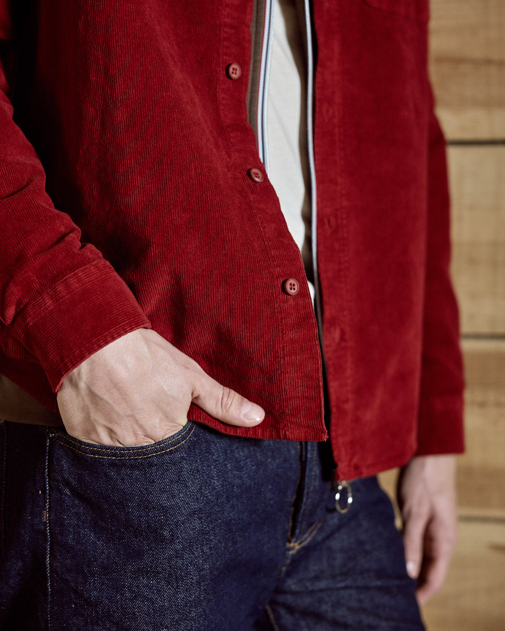 Chemise rouge foncé