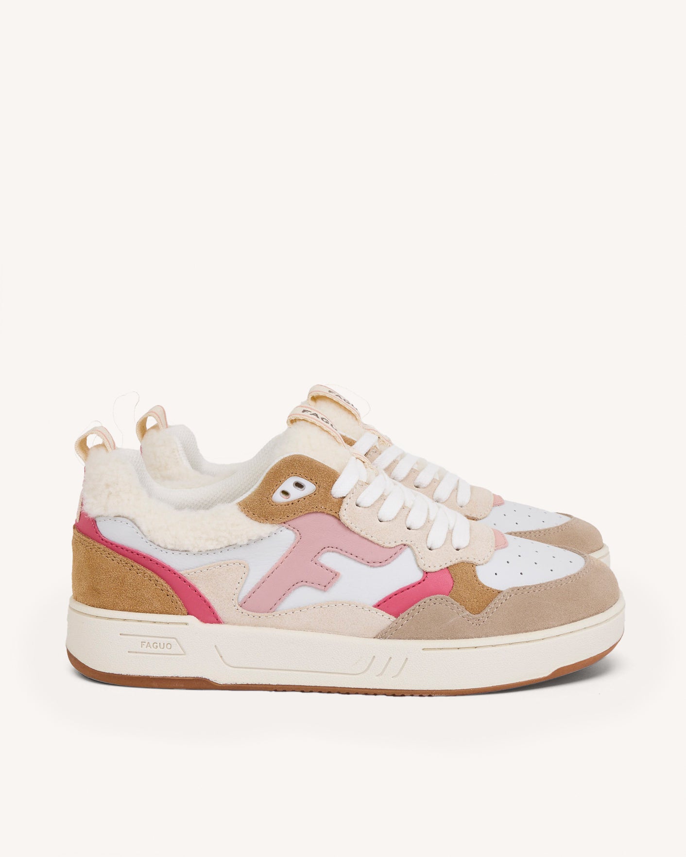 Baskets blanches & rose