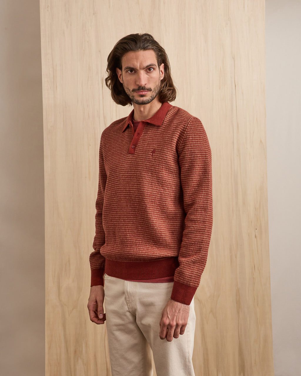 Bordeaux & beige knitwear