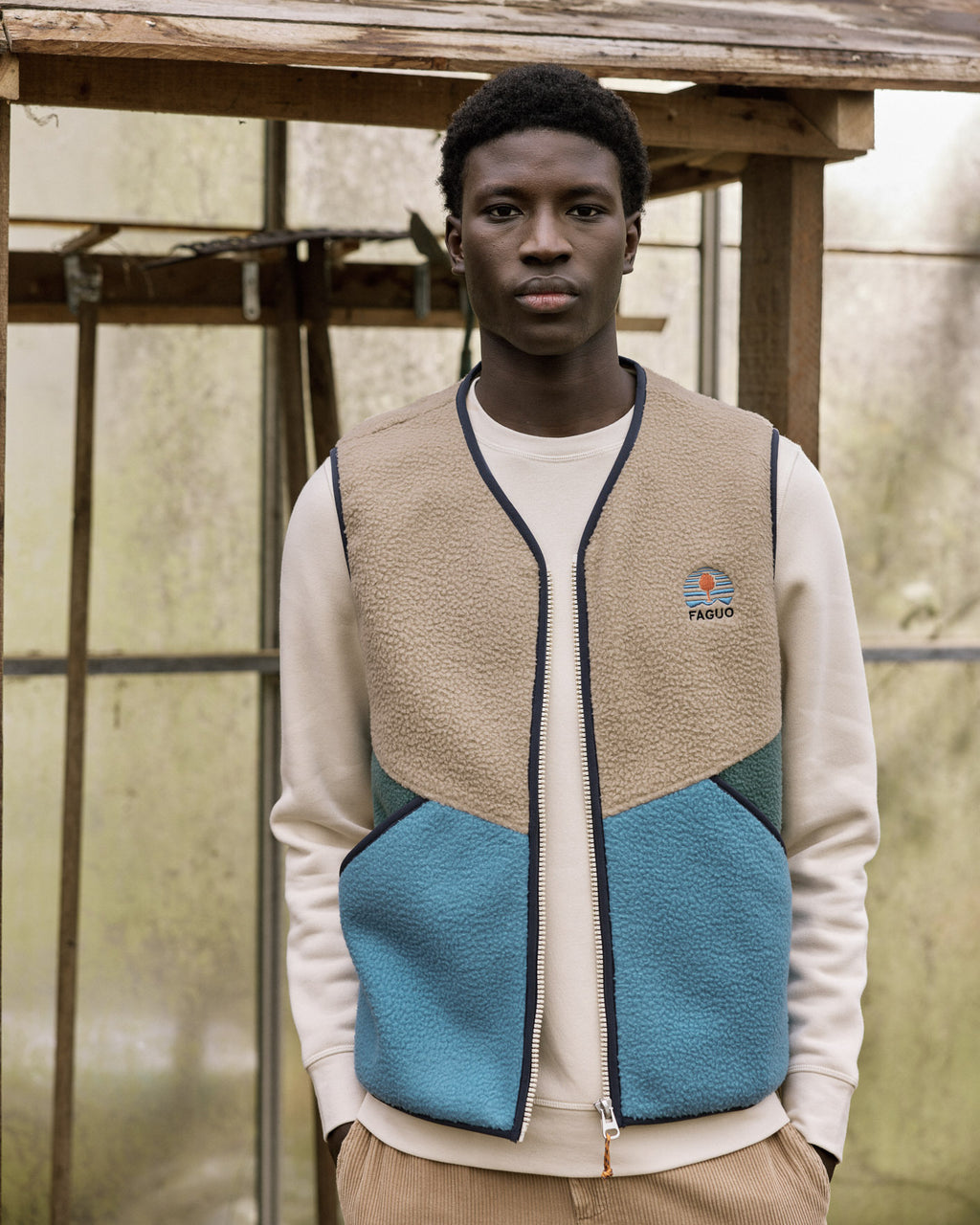 Teillayns sm fleece jacket beige and blue sleeves