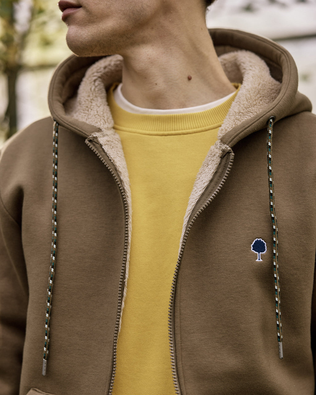 Sweat à capuche marron