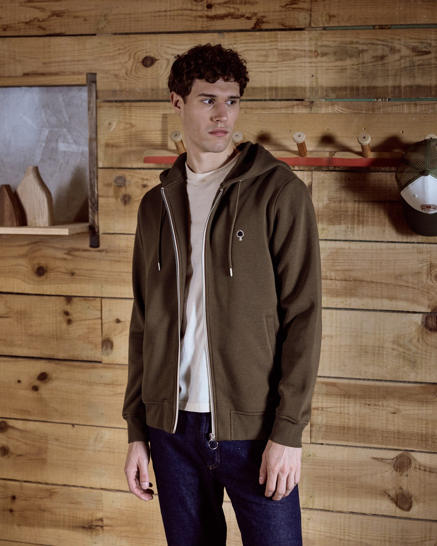 Sweat à capuche marron foncé