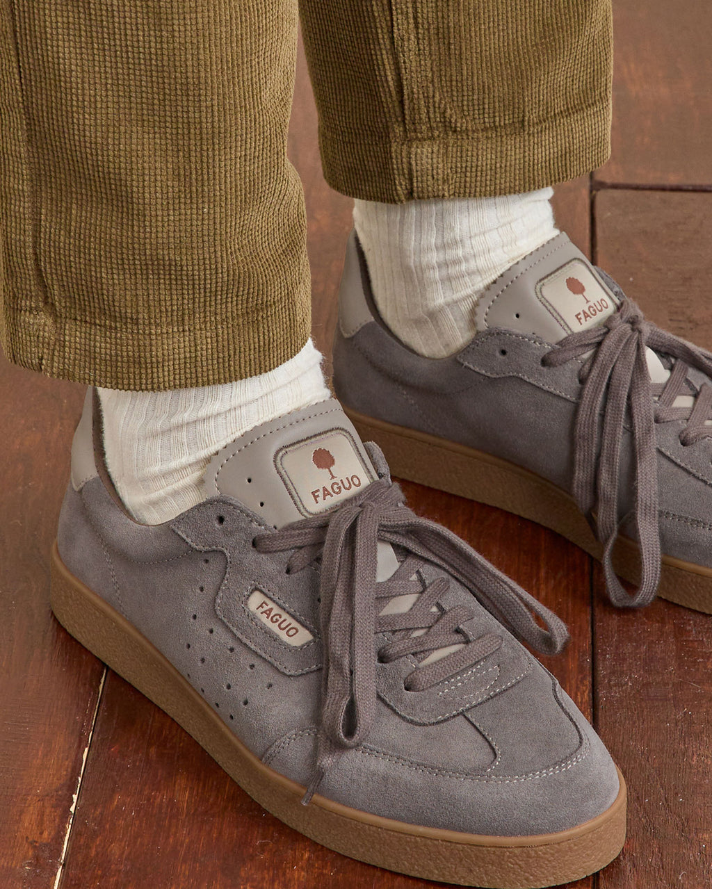 Baskets basses Lumbo Suede Taupe
