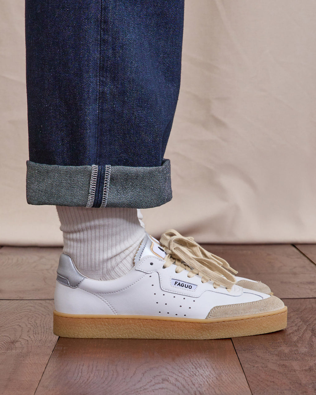 Low-top trainers Lumbo Suede leather White