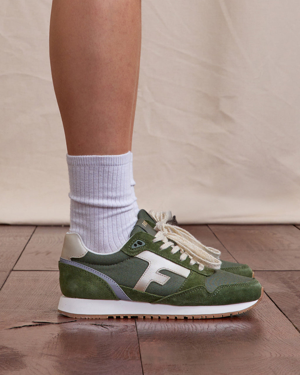 Running Elm Tissu-suede Kaki/gold