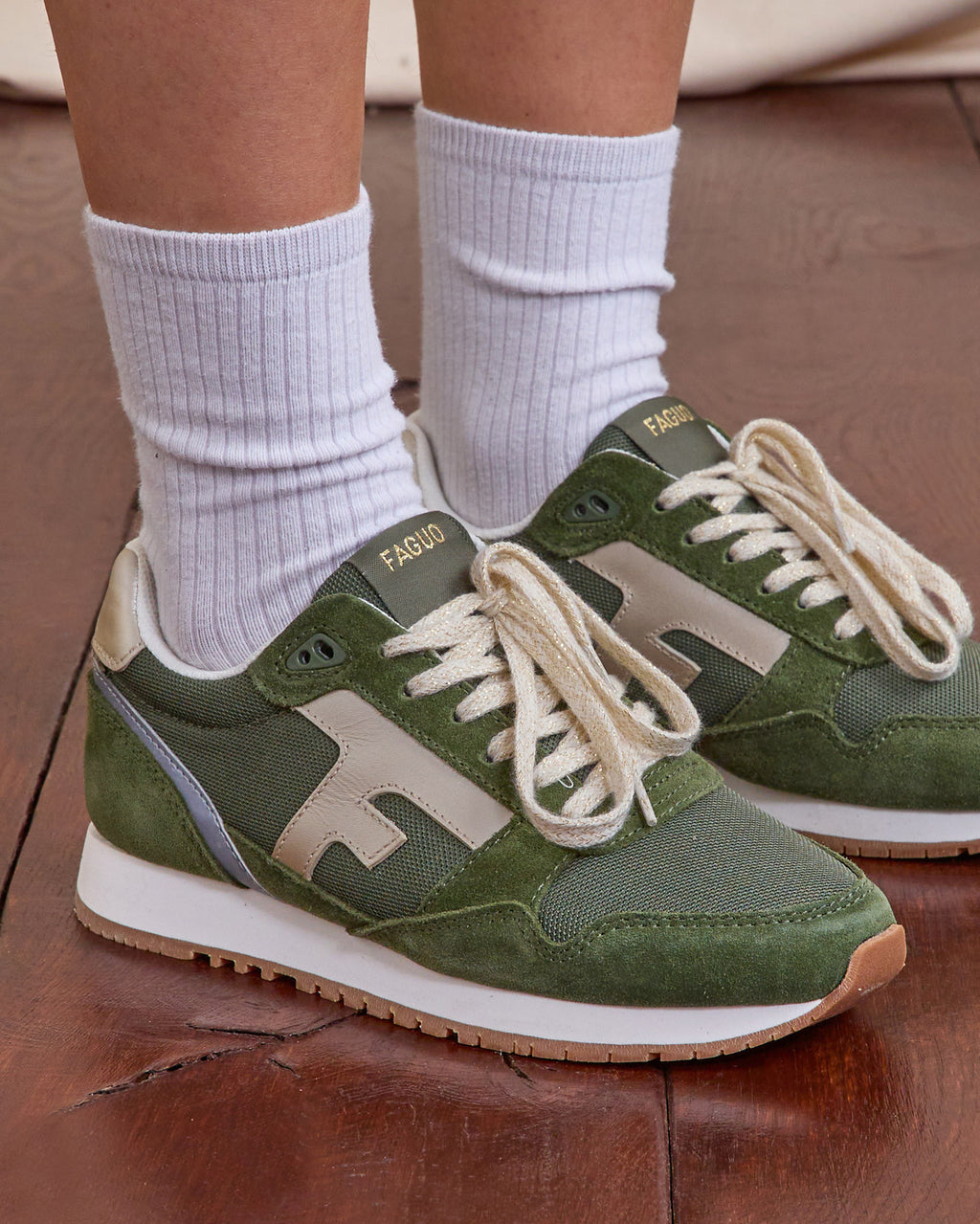 Running Elm Tissu-suede Kaki/gold