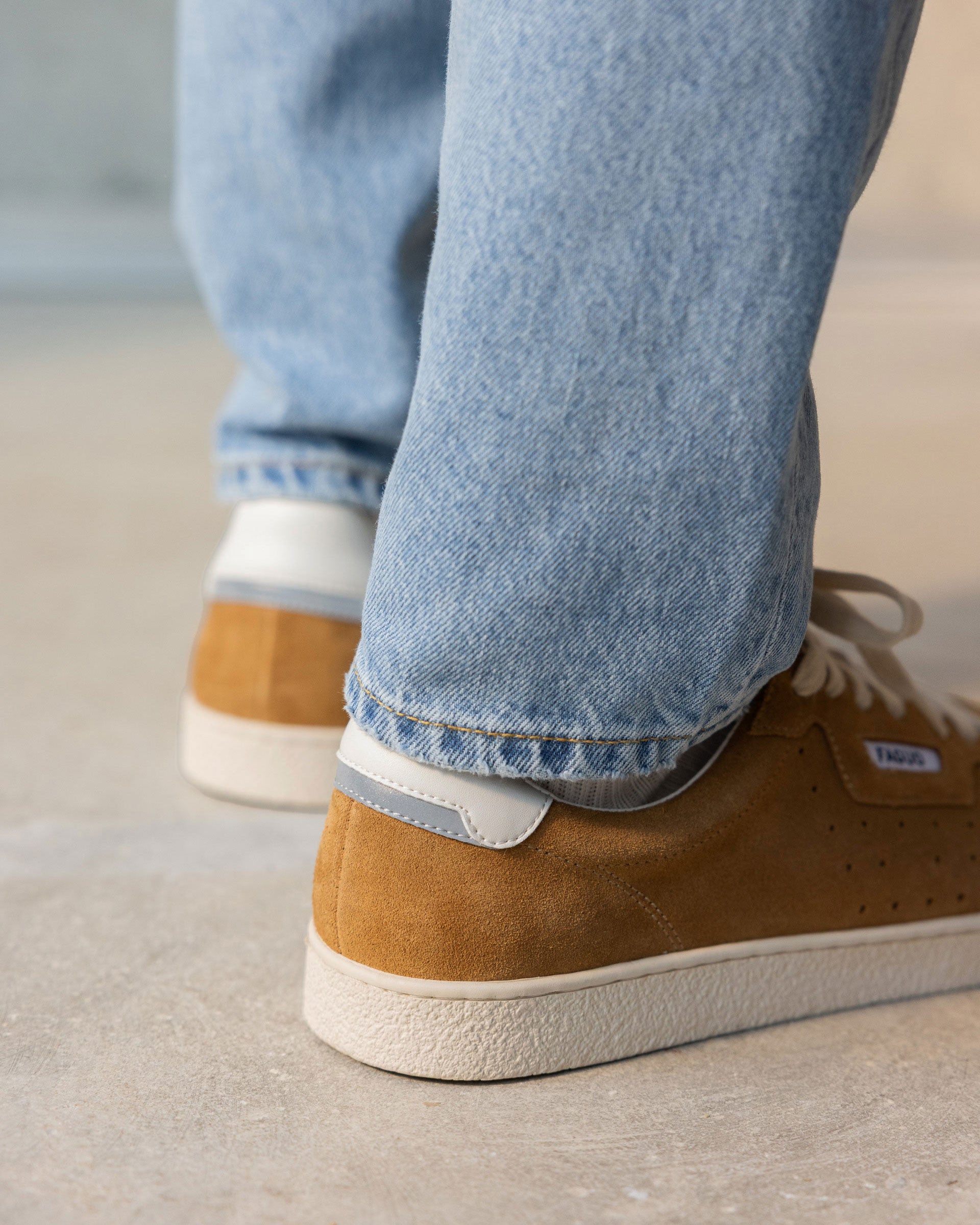 Baskets basses Lumbo Suede Light camel