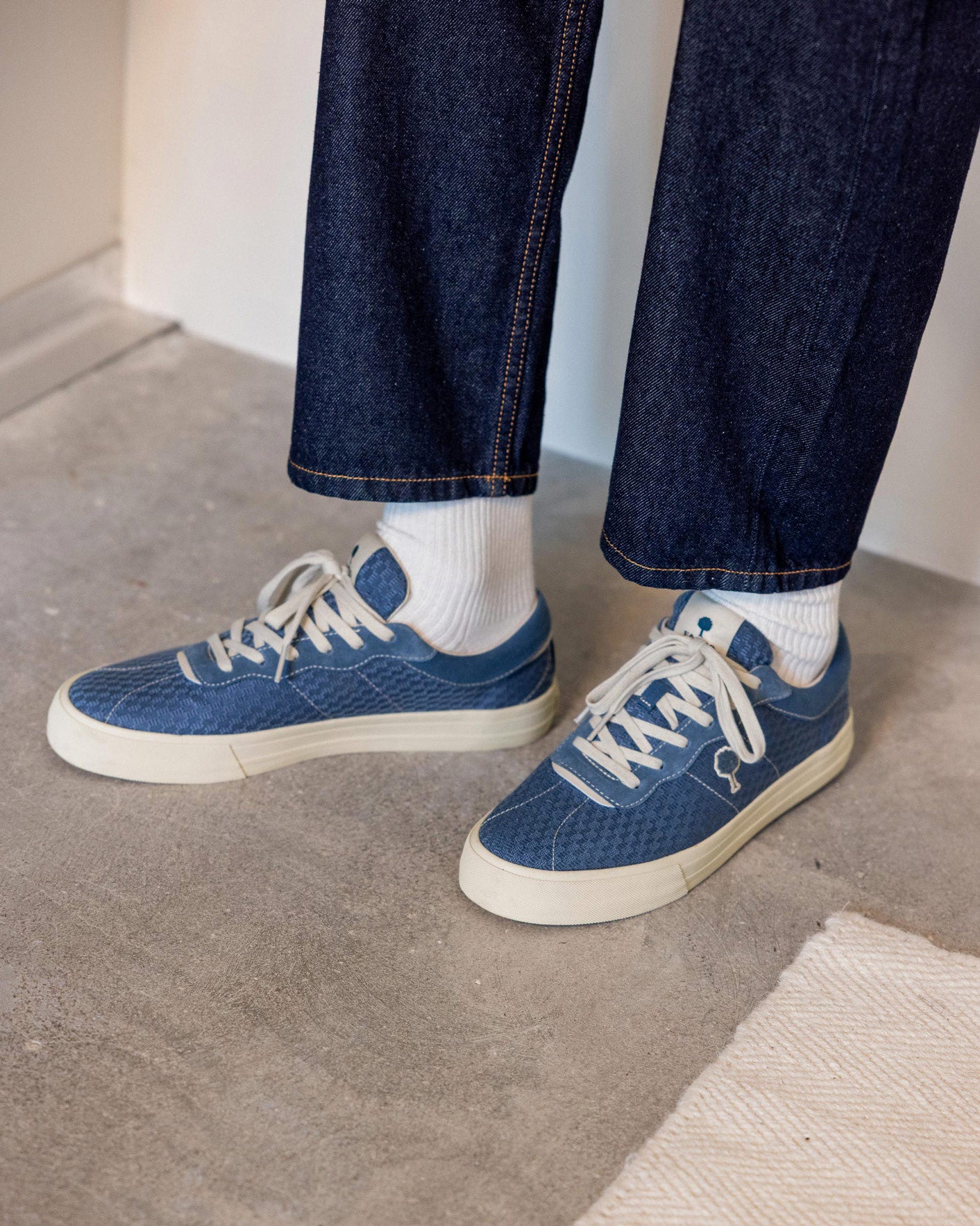 Low-top trainers Nashi Fabric-suede Vivid blue