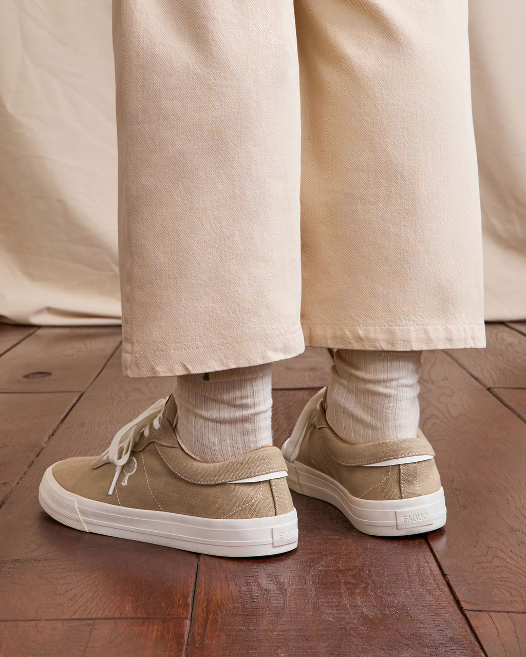 Tennis basses Nashi Tissu-suede Beige