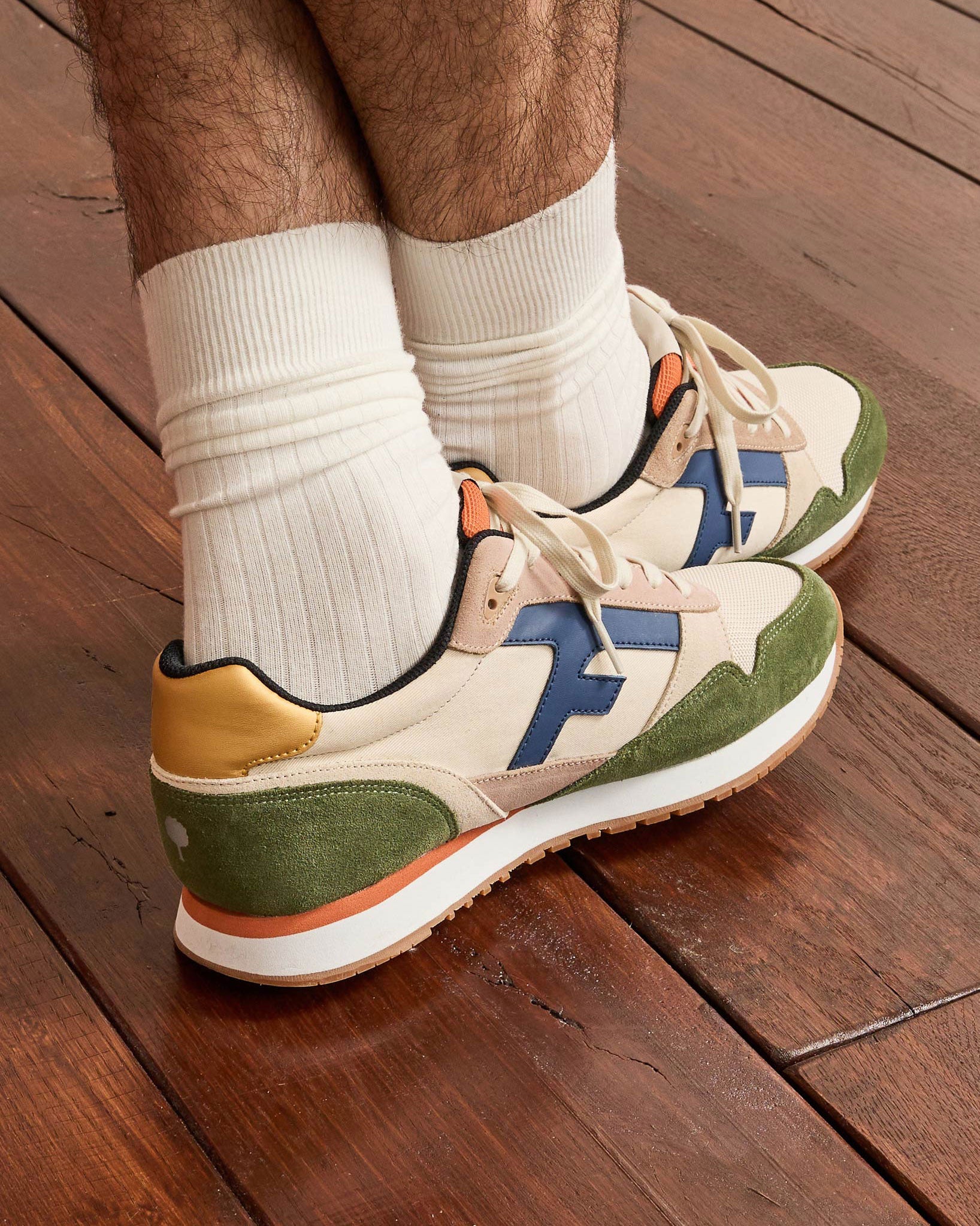 Running Elm Suede-tissu Ecru/kaki