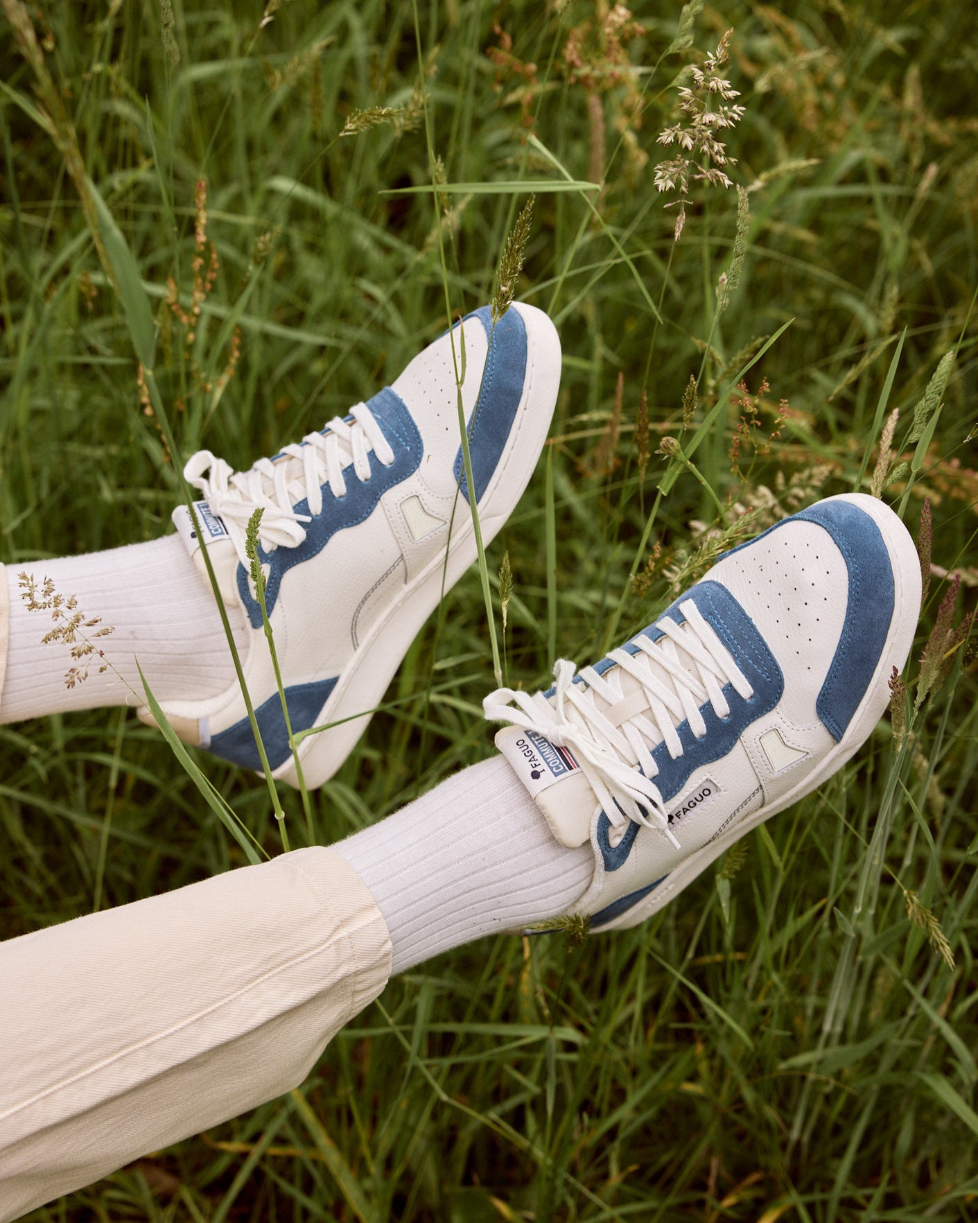 Baskets basses Commute 1 Cuir-suede Off-white/blue