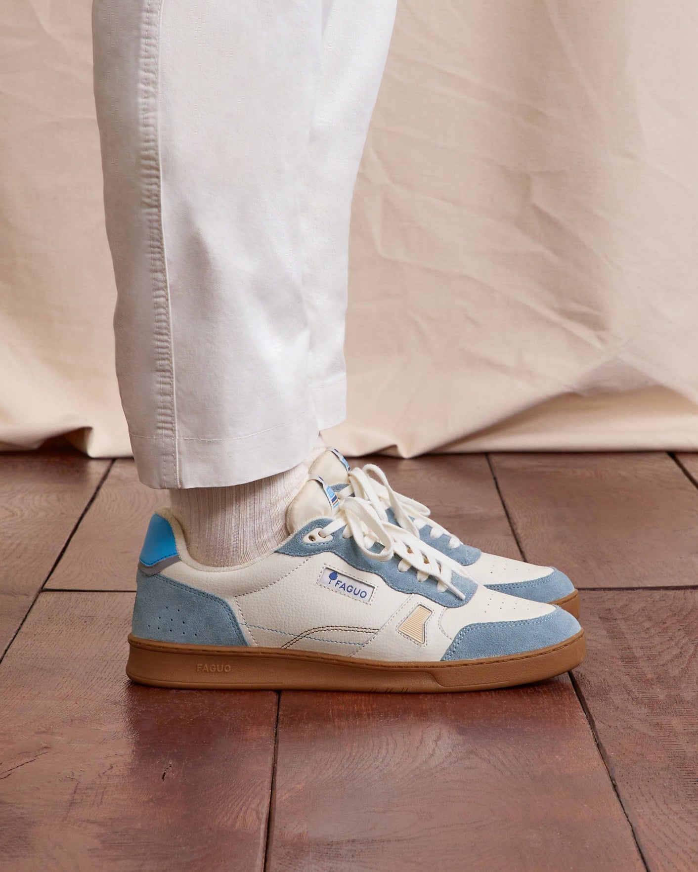 Low-top trainers Commute 1 Leather-suede White/blue