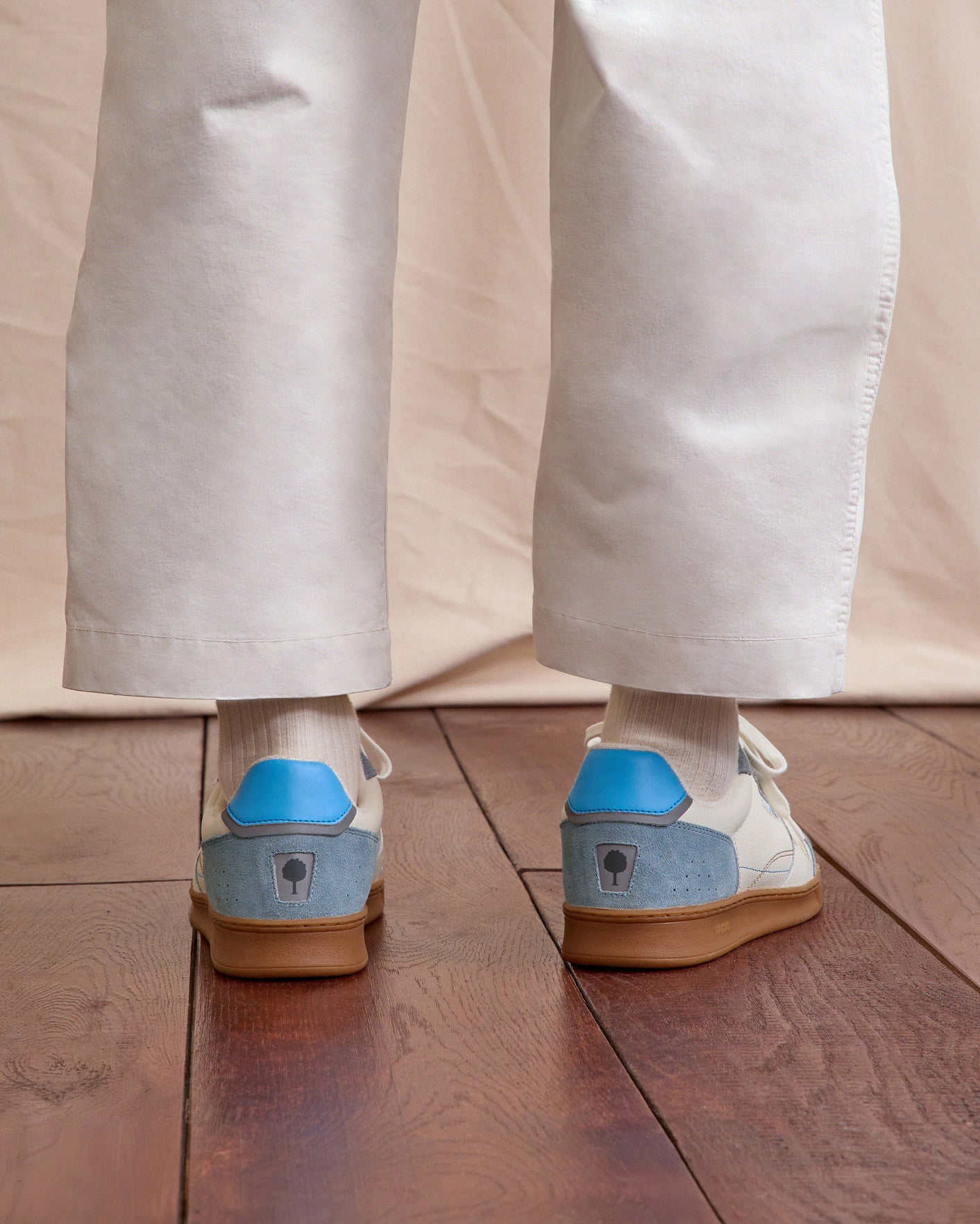 Low-top trainers Commute 1 Leather-suede White/blue
