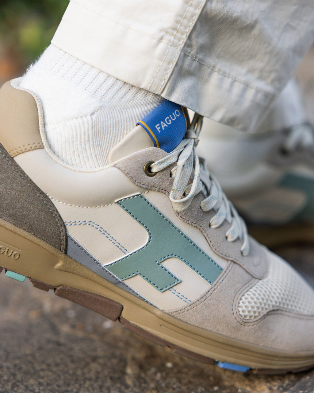 Running Olive Tissu-suede Cream/grey