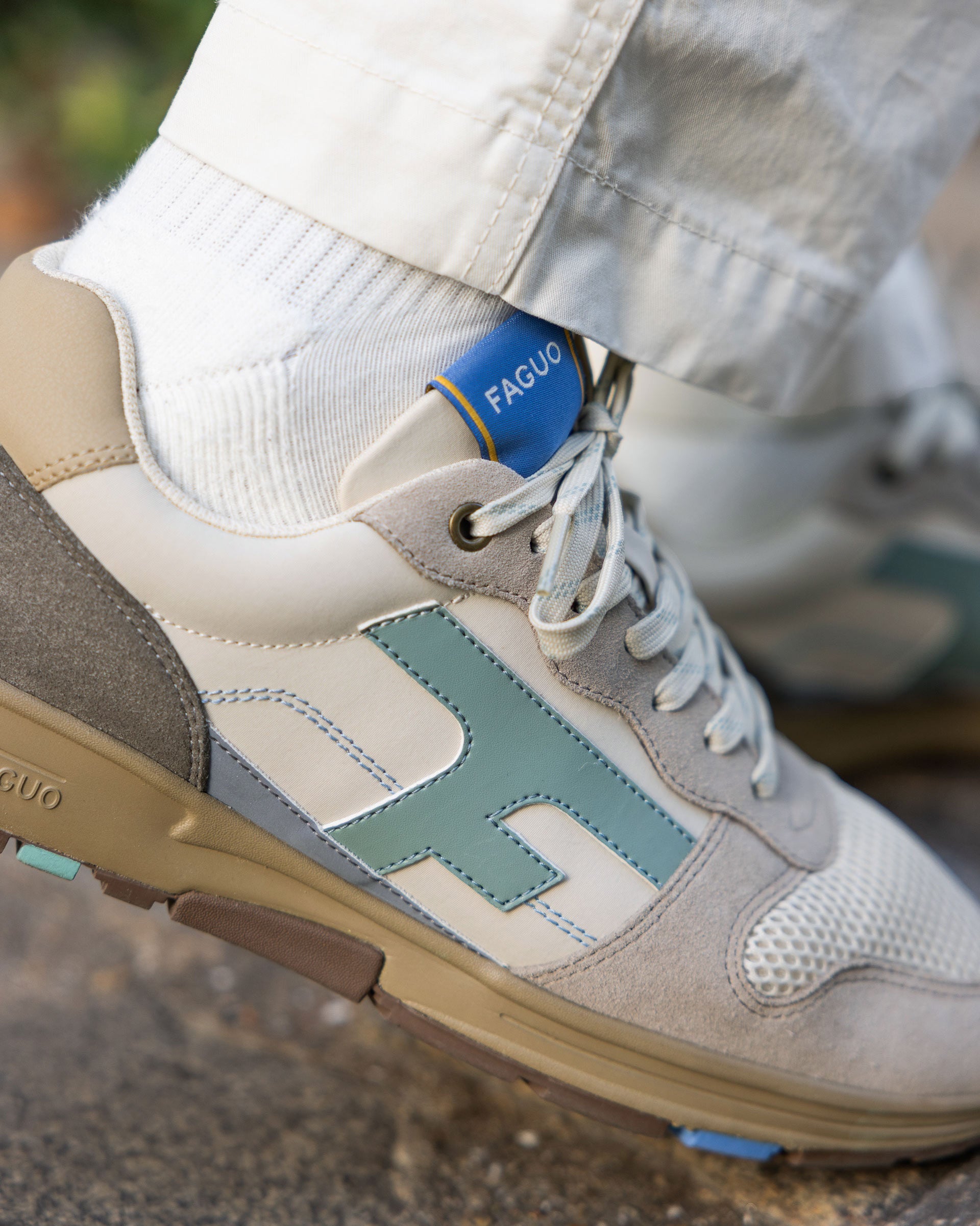 Running Olive Tissu-suede Cream/grey