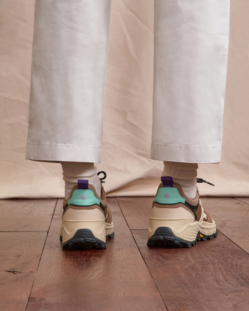 Running Hazel monstera Tissu-suede Light camel