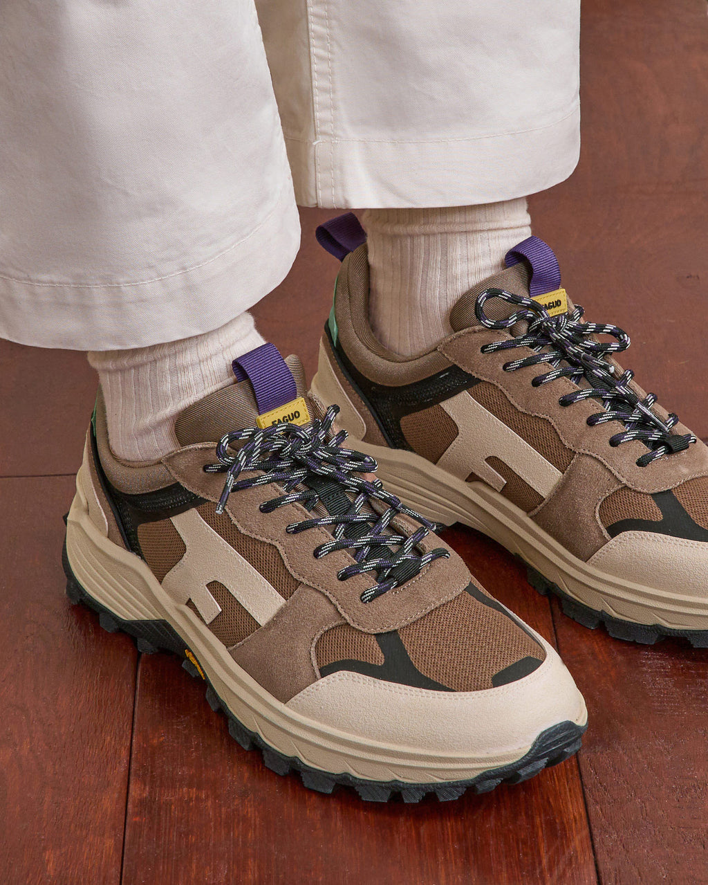 Running Hazel monstera Tissu-suede Light camel