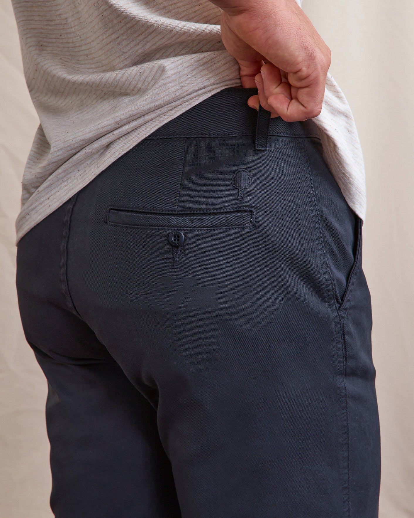 Chino Brix regular Chaine et trame Washed navy
