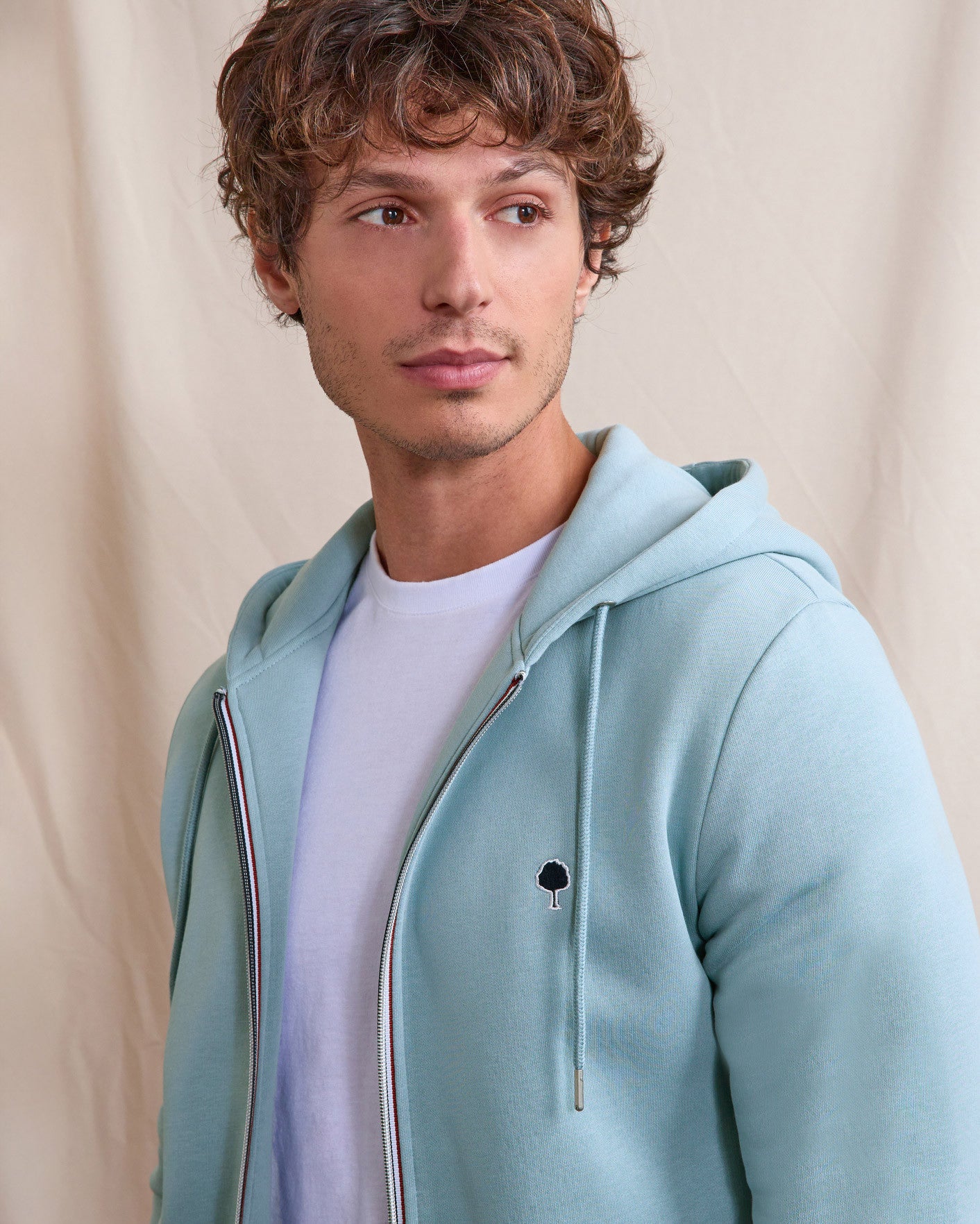 Mesnil Knit Hoodie 
