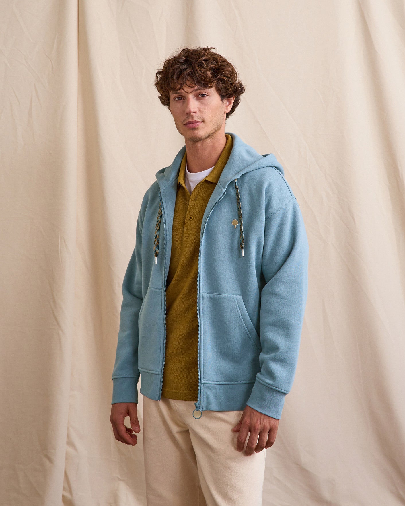 Sweat a capuche Mesnil os Maille 

