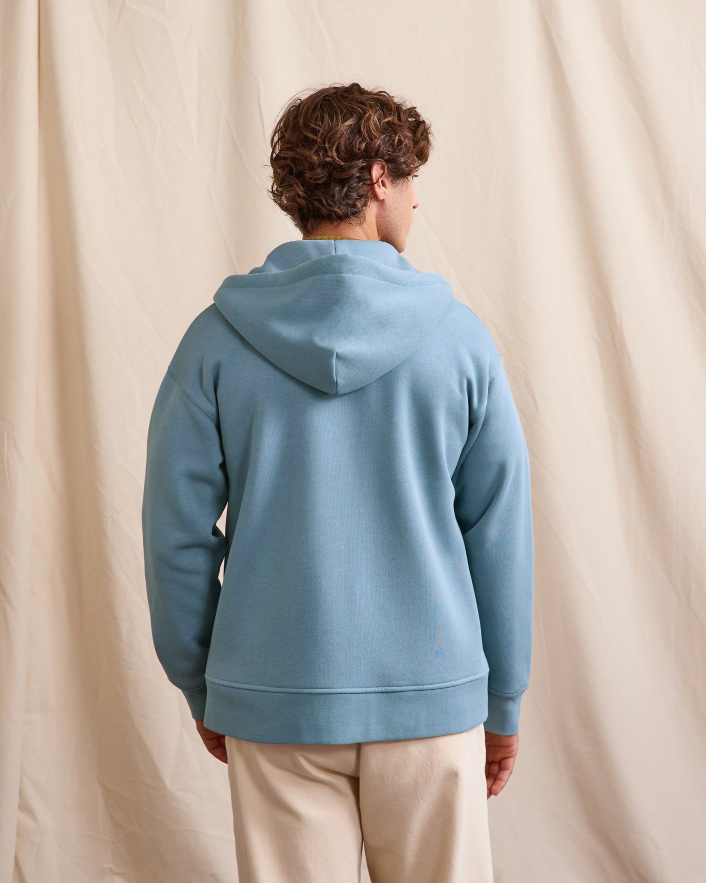 Sweat a capuche Mesnil os Maille 
