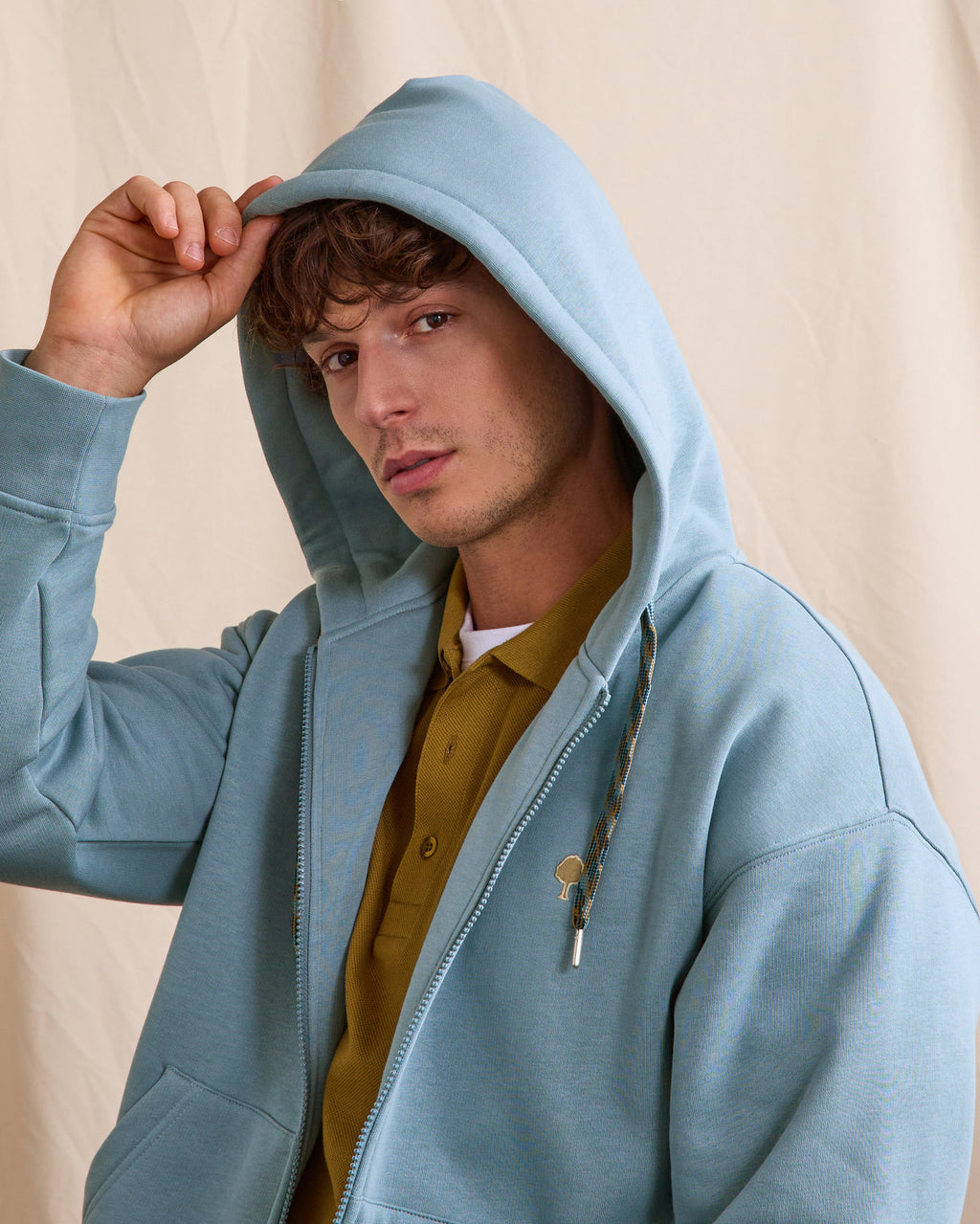 Sweat a capuche Mesnil os Maille 
